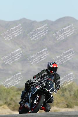 media/Dec-01-2025-Moto Forza (Mon) [[2daa91e15f]]/2-Intermediate Group/Session 2 Turn 9 Entry/